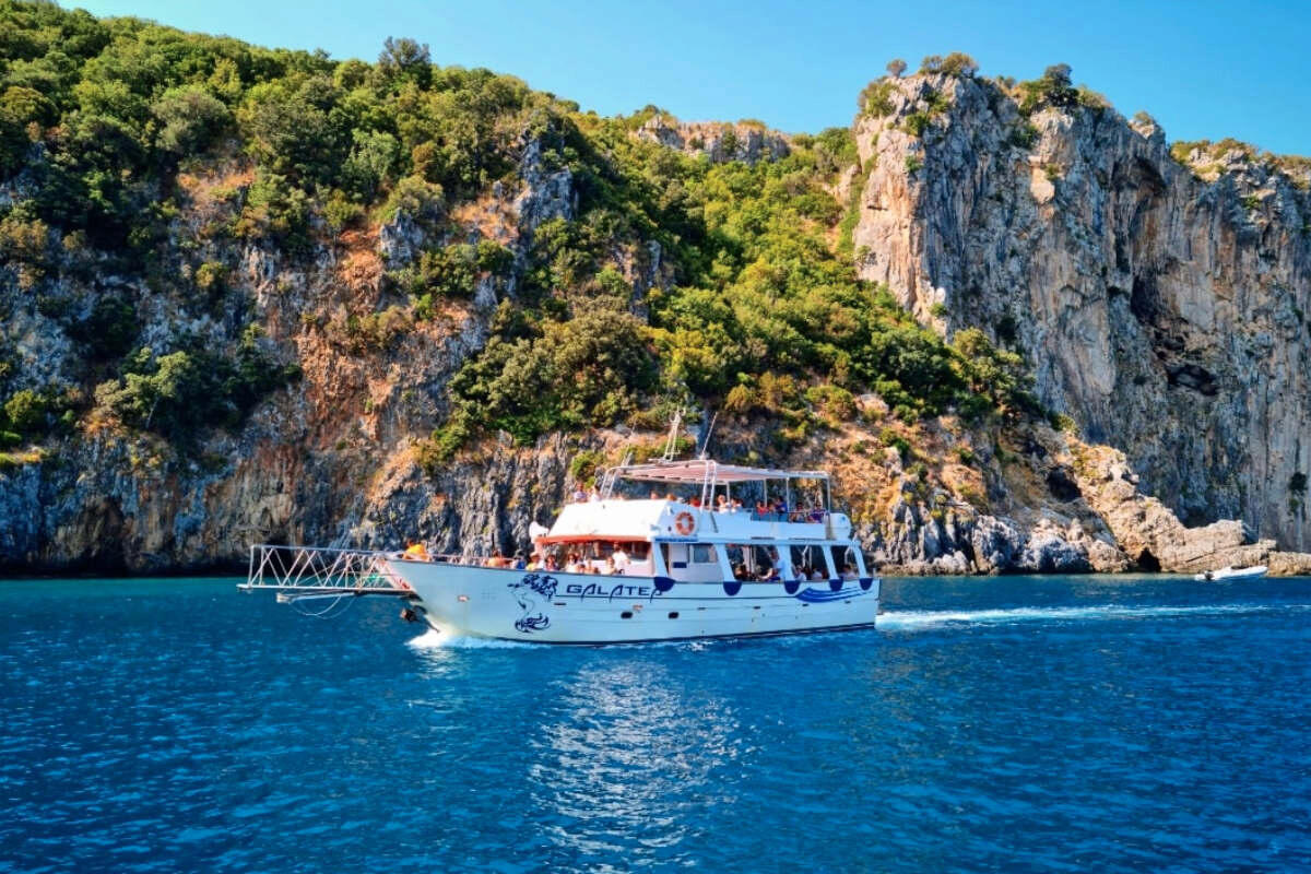 Gita barca Isola Dino